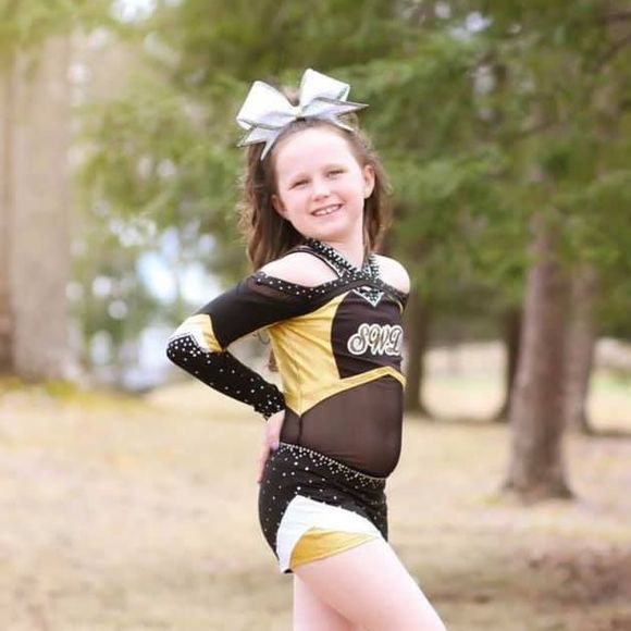 Meet your Posher, Amanda - Picture 1 of 1